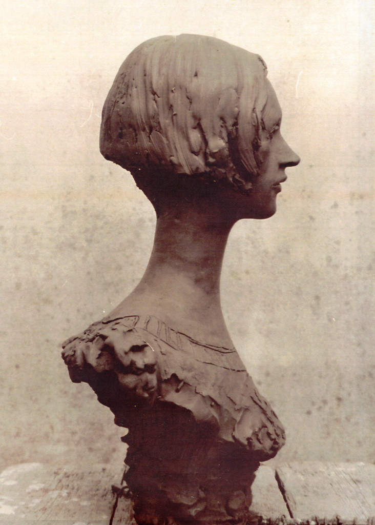 11 Debora, 2001, gesso policromo